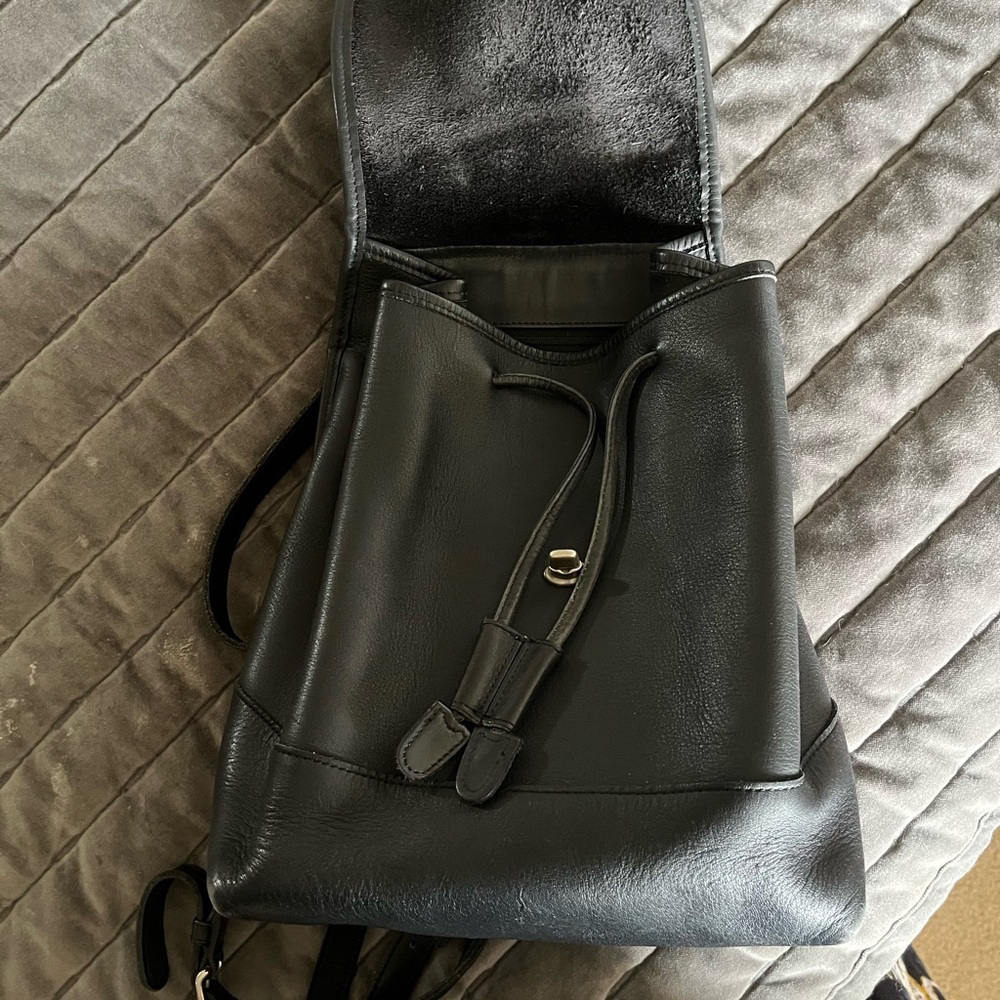 Coach Black Leather Daypack - Picture 4 of 12